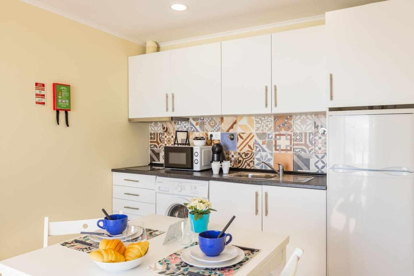 Vista Mare Beach Apartments By Destiny Houses Cortegaça エクステリア 写真