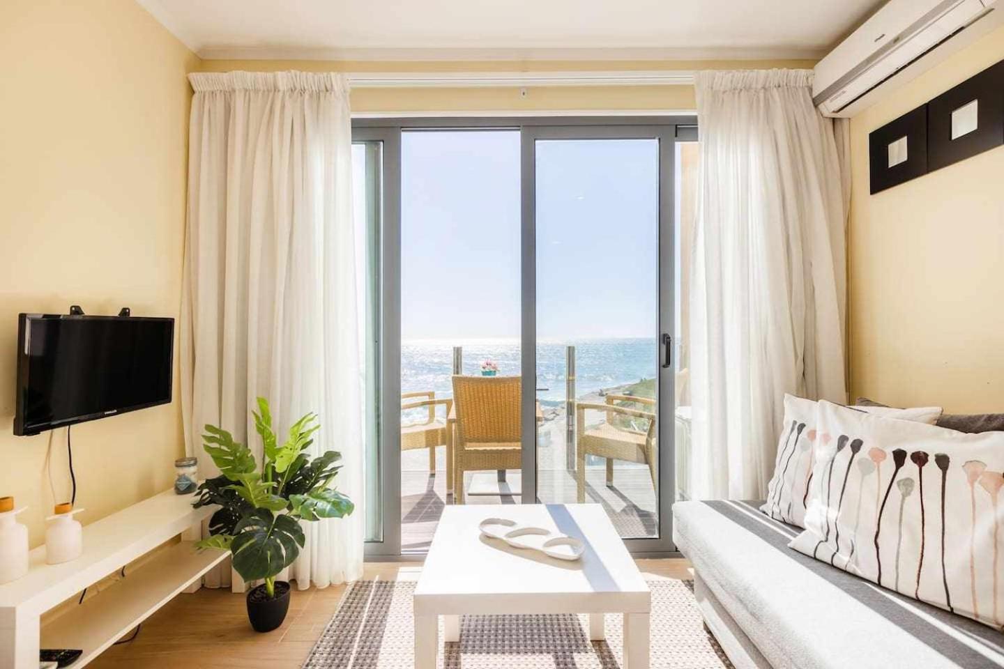 Vista Mare Beach Apartments By Destiny Houses Cortegaça エクステリア 写真